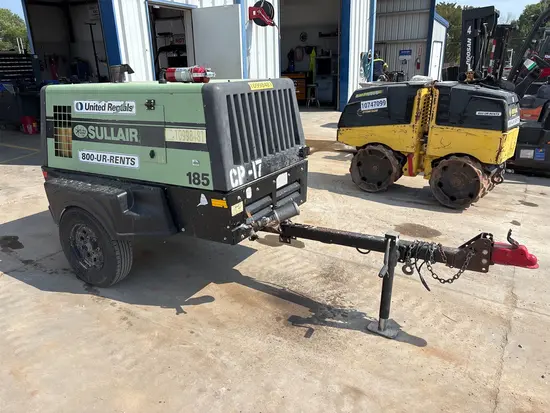 2013 JLG E300AJP Articulating Boom Lift