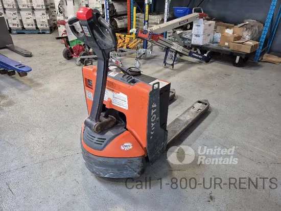 2022 Toyota 8HBW23 Jack