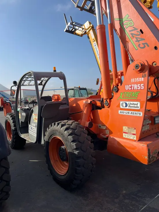 2015 XTREME XR1245 Forklift
