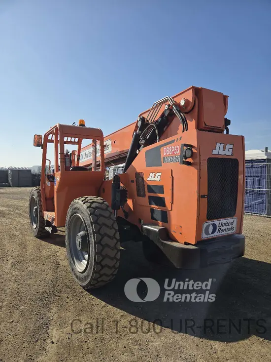 2018 SKYTRAK 8042 Forklift