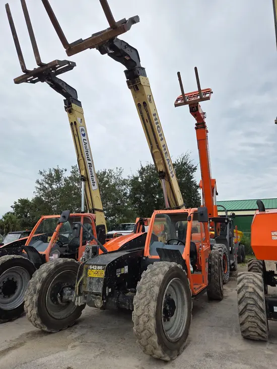 2017 JLG 642 Forklift