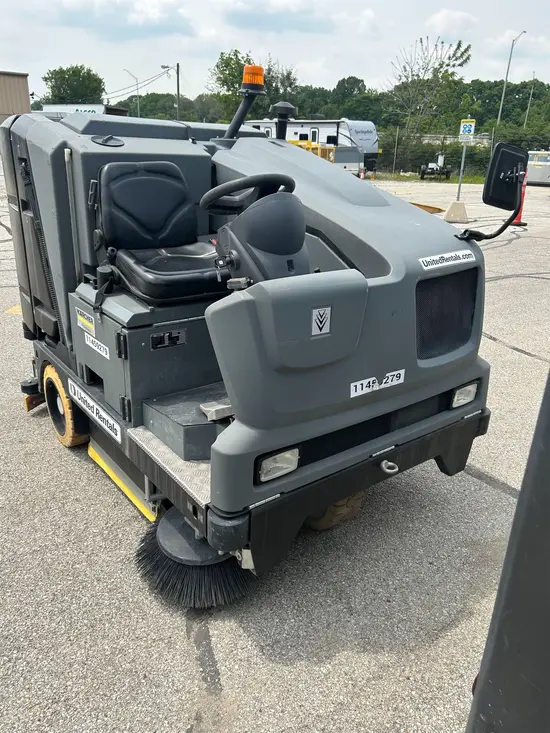 2022 KARCHER B 300 RI LPG Scrubber