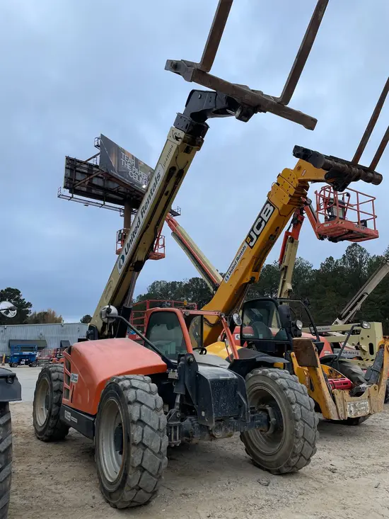 2016 JLG 642 Forklift