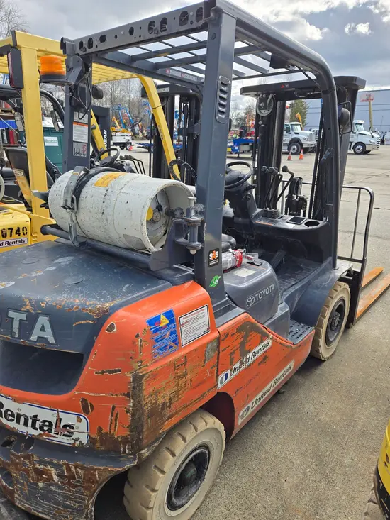 2020 Toyota 8FGU25 Warehouse Forklift