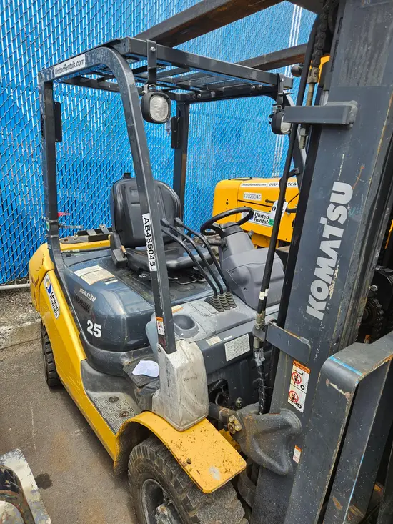 2019 Komatsu FG25T-16 Warehouse Forklift