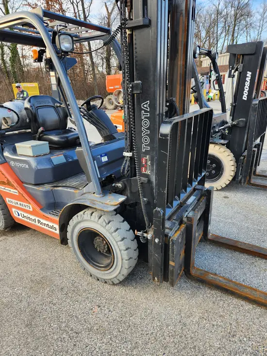 2019 Toyota 8FGU25 Warehouse Forklift