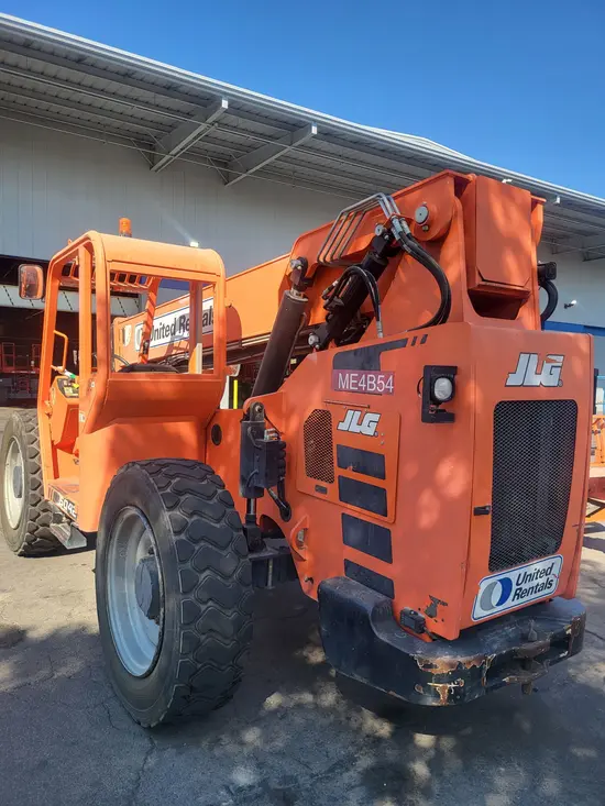 2017 SKYTRAK 6042 Forklift
