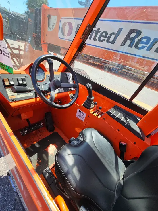 2017 SKYTRAK 8042 Forklift