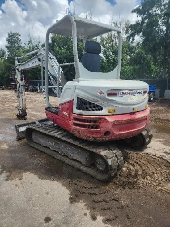2019 Takeuchi TB250-2R Mini Excavator