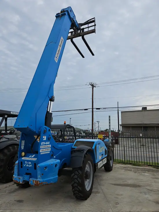 2016 Genie GTH-844 Forklift