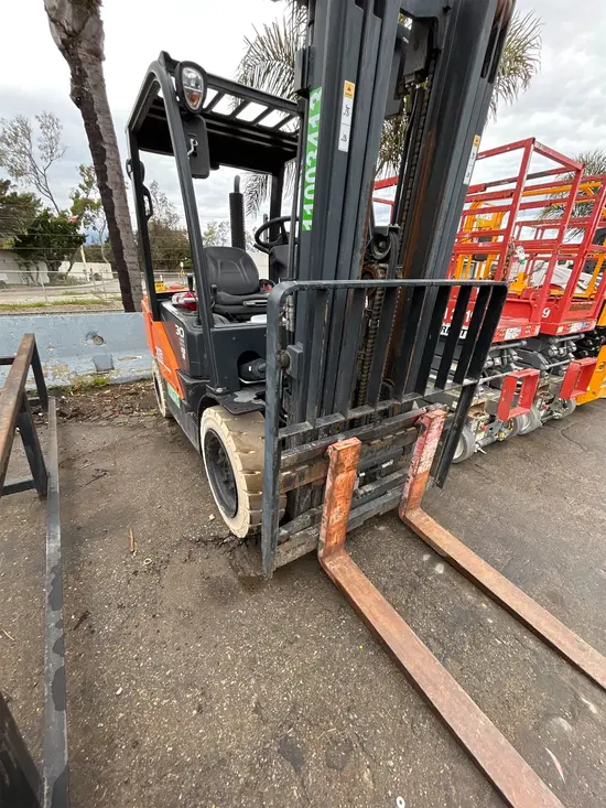 2019 Doosan D30S-7 Warehouse Forklift