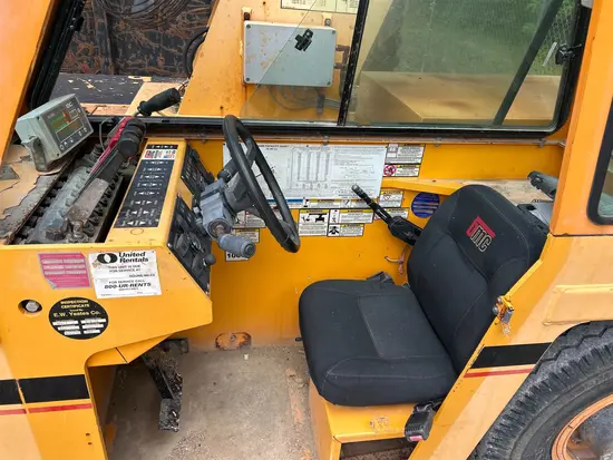 2015 Broderson IC-80-3J