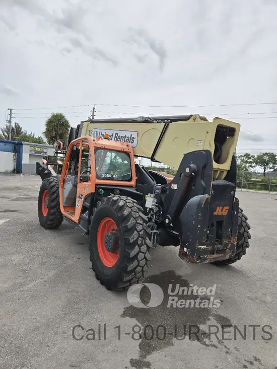 2017 JLG 1055 Forklift