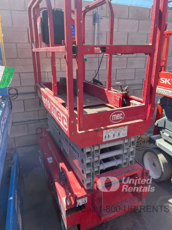 2019 MEC MICRO 19 Scissor Lift