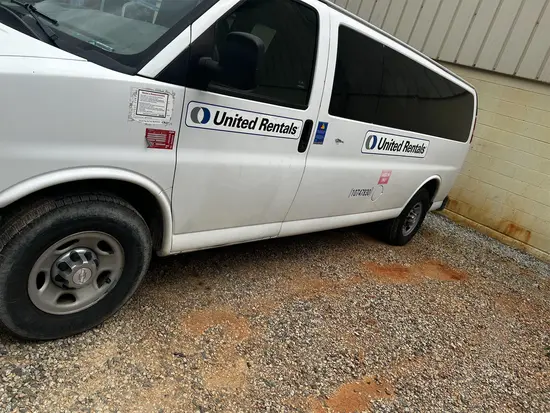 2017 Chevrolet E3500EXTLTGRWD Vehicle