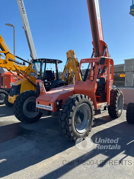 2017 SKYTRAK 6042 Forklift