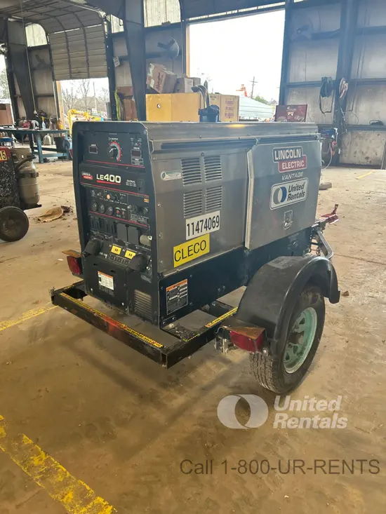 2022 Lincoln Electric LE400 Welder