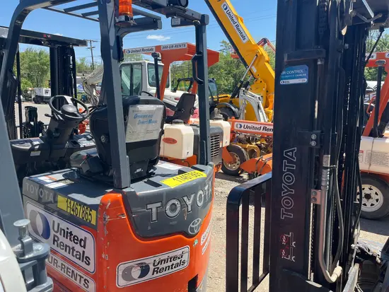 2022 Toyota 8FBCU25 Warehouse Forklift