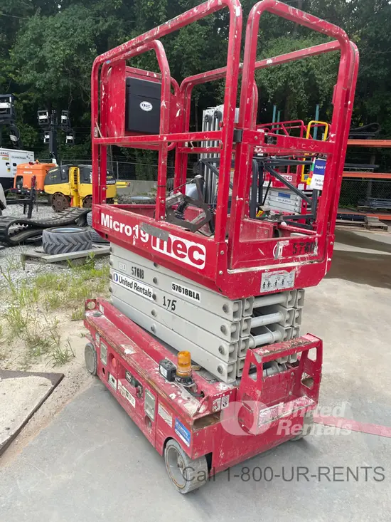 2018 MEC MICRO 19 Scissor Lift