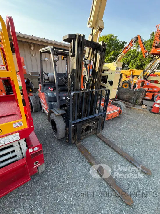 2019 Toyota 8FGU25 Warehouse Forklift