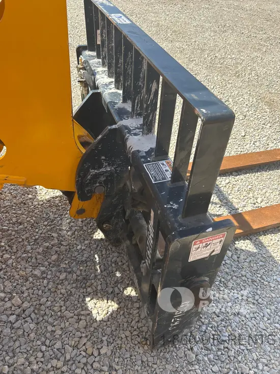 2019 JCB 400-7377 Attachment