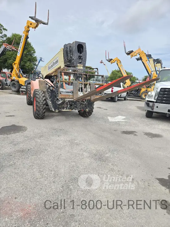 2017 JLG 1055 Forklift