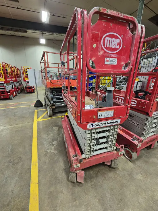 2018 MEC MICRO 19 Scissor Lift