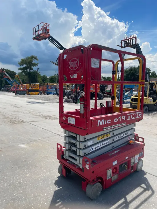 2022 MEC MICRO 19 Scissor Lift