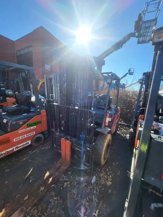 2018 Toyota 8FGU30 Warehouse Forklift