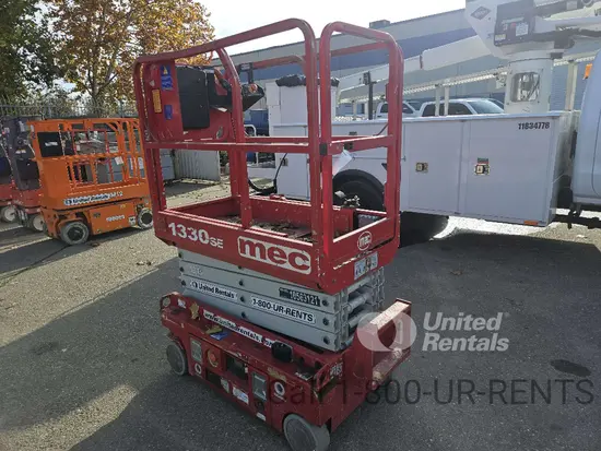 2017 MEC 1330SE Scissor Lift