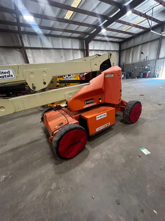 2015 JLG E450AJ Articulating Boom Lift