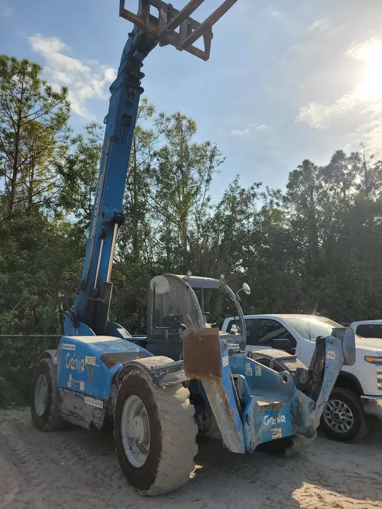 2016 Genie GTH-1256 Forklift