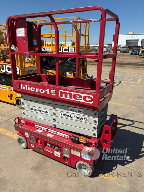 2018 MEC MICRO 19 Scissor Lift