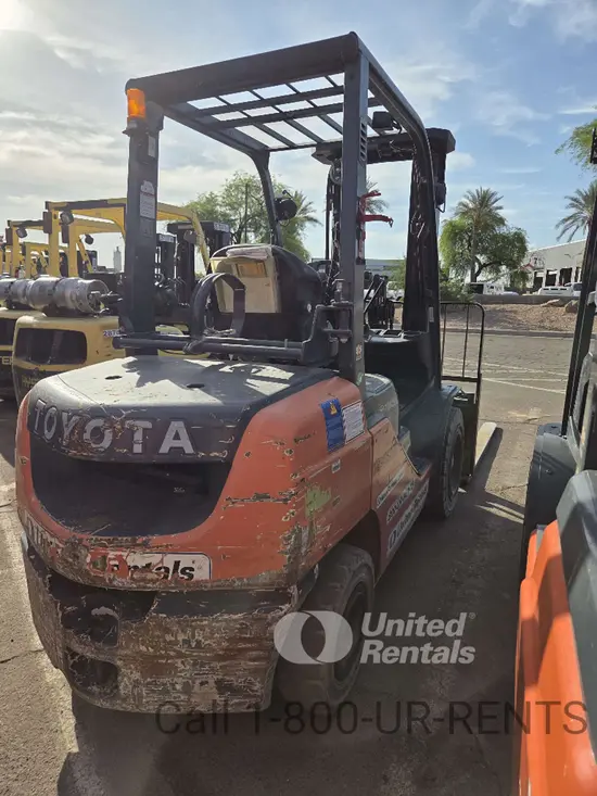 2019 Toyota 8FGU30 Warehouse Forklift