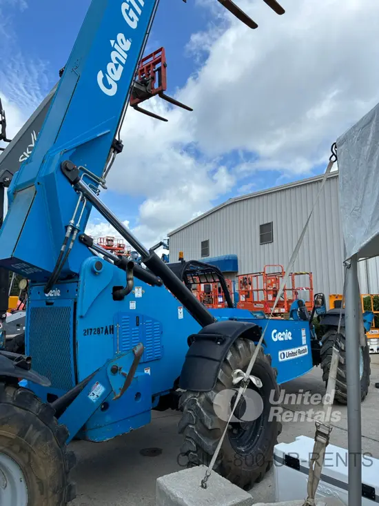 2018 Genie GTH-1056 Forklift