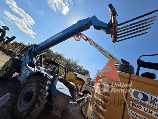 2018 Genie GTH-1056 Forklift