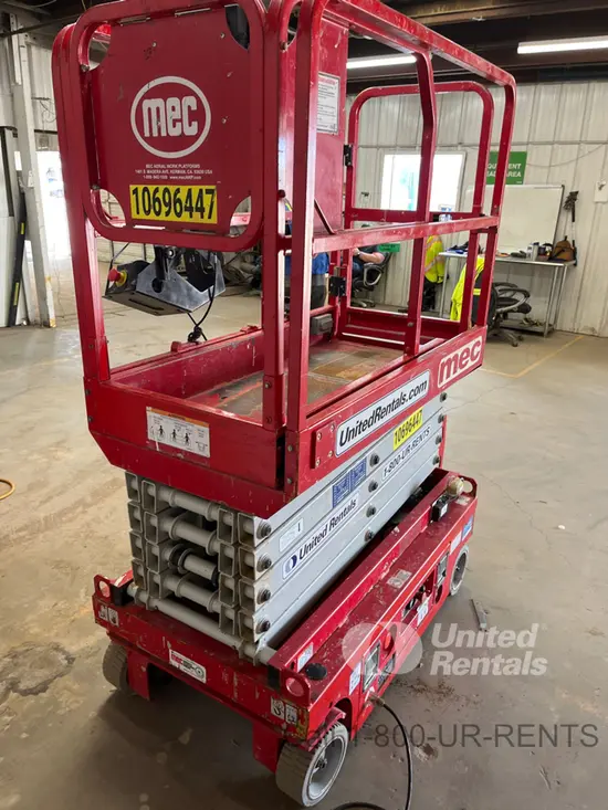 2017 MEC MICRO 19 Scissor Lift