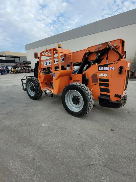 2016 SKYTRAK 6042 Forklift