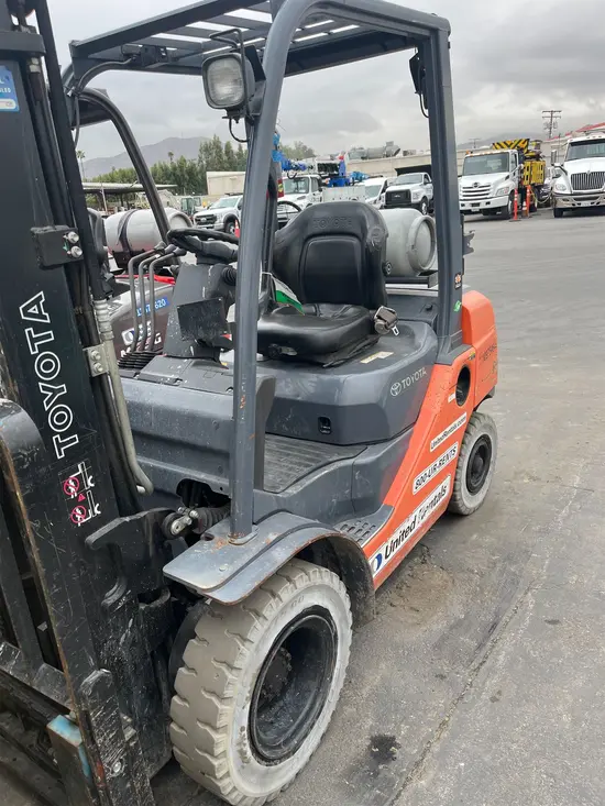 2019 Toyota 8FGU25 Warehouse Forklift