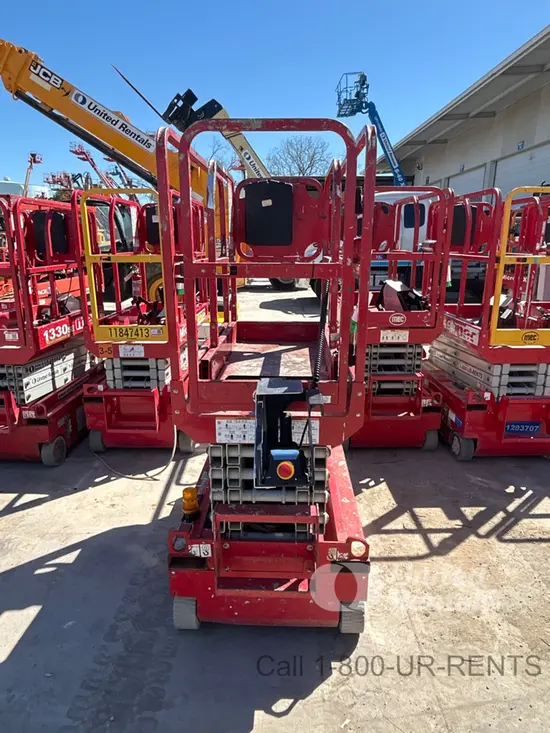 2019 MEC MICRO 19 Scissor Lift