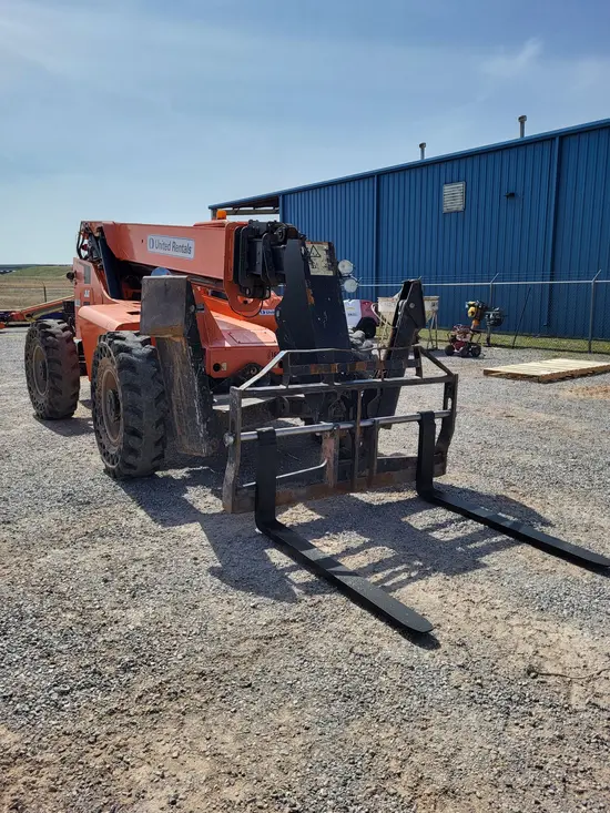 2016 SKYTRAK 10054 Forklift