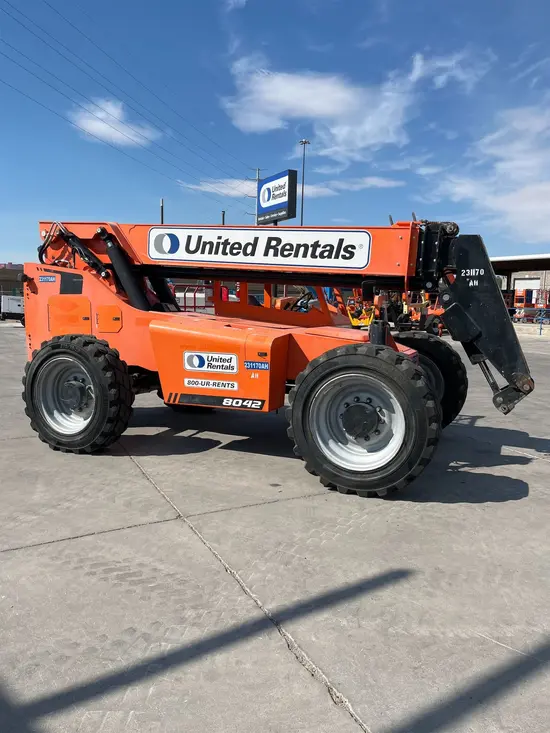 2019 SKYTRAK 8042 Forklift
