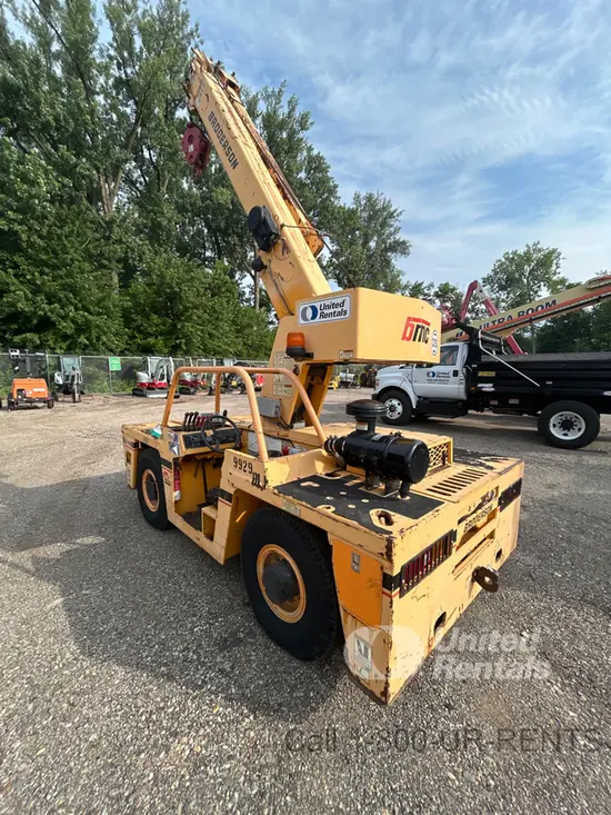2014 Broderson IC-80-3J