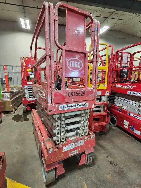 2019 MEC MICRO 26 Scissor Lift