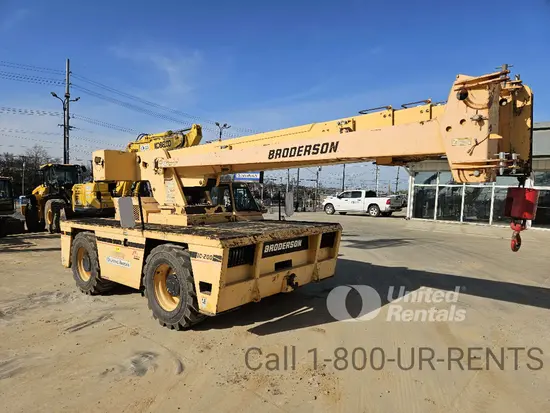 2013 Broderson IC-200-3H