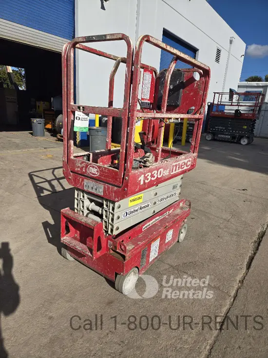 2017 MEC 1330SE Scissor Lift