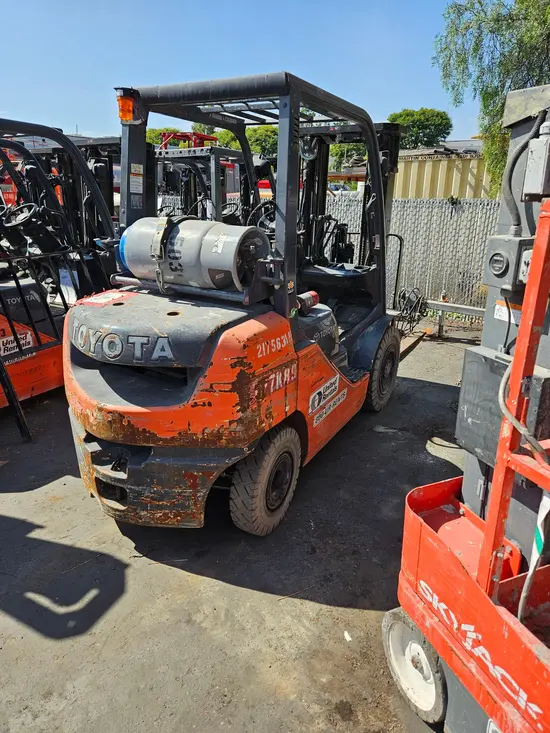 2018 Toyota 8FGU25 Warehouse Forklift