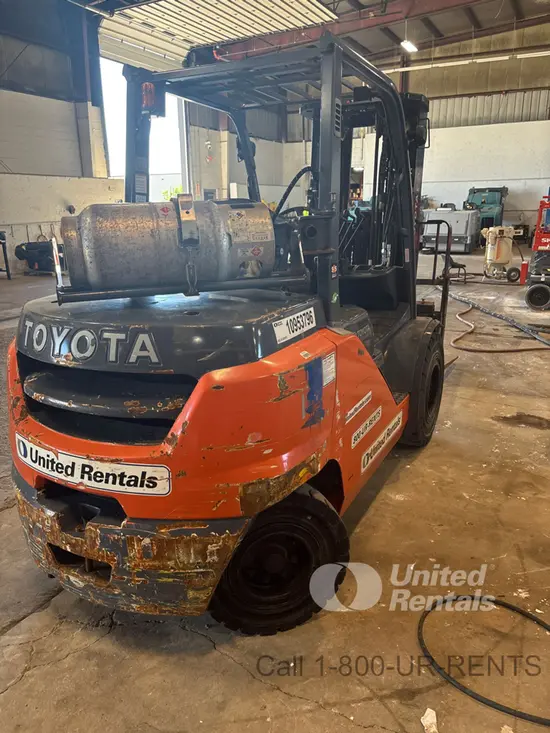 2019 Toyota 8FG45U Warehouse Forklift