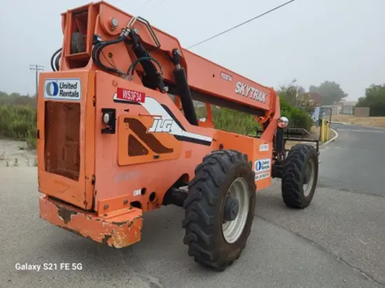 2014 SKYTRAK 6042 Forklift
