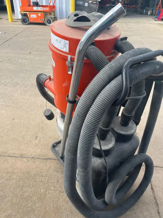 2018 Husqvarna T10000 Vacuum